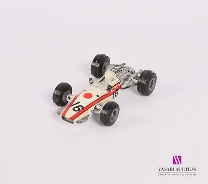 null CHAMPION (FRANCE)
HONDA F1 RA 301 - couleur blanche
(usures)