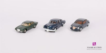 null SOLIDO (FRANCE)
Lot de trois véhicules : Jaguar XJ 12 - Lancia - Tucker 1948
(assez...