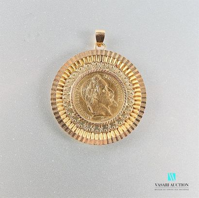 null Pièce de 20 francs or Napoleon III tête laurée A 1863, la monture en or 
Poids...