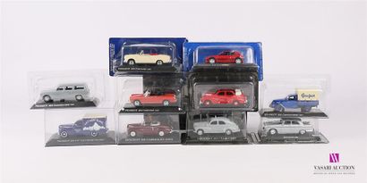 null Lot de dix véhicules de marque Peugeot - échelle 1/43 :404 Cabiolet 1967 - 203...