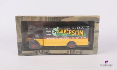 null FABRICATION CHINE
Camion routier "Calberson"- échelle 1/43
(état neuf, boite...