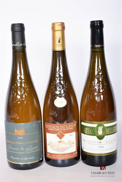 null Lot de 3 bouteilles comprenant :		
1 bouteille	CÔTEAUX DU LAYON "Château Perray...