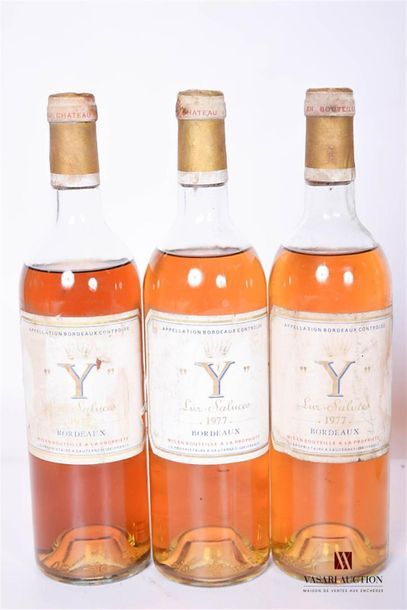 null 3 bouteilles	"Y" d'Yquem	Bordeaux Sup.	1977
	Et. fanées et tachées. N : 2 mi...