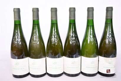 null 6 bouteilles	BONNEZEAUX mise Château Perray-Jouannet		1993
	Et. fanées et tachées....