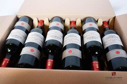 null 12 bouteilles	CHÂTEAU FOURNEY	St Emilion GC	2008
	Et.: 10 impeccables, 2 un...