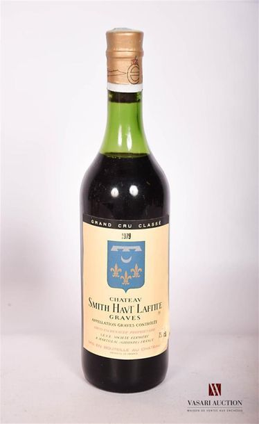 null 1 bouteille	CHÂTEAU SMITH HAUT LAFITTE	Graves GCC	1979
	Et. un peu fanée et...