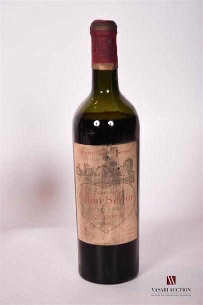 null 1 bouteille	CHÂTEAU CALON SÉGUR	St Estèphe GCC	1924
	Et. fanée et très tachée,...