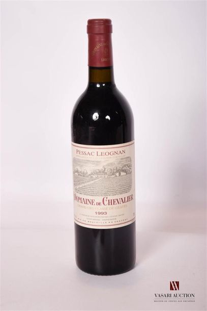 null 1 bouteille	DOMAINE DE CHEVALIER	Graves GCC	1993
	Et. impeccable (1 minuscule...