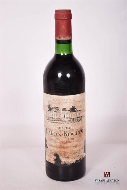 null 1 bouteille	CHÂTEAU LAFON ROCHET	St Estèphe GCC	1980
	Et. tachée, fanée et déchirée,...