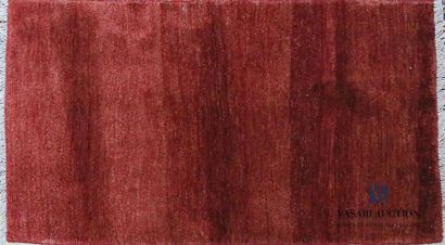null GABBEH
Tapis en laine à fond rouge
150 x 78 cm