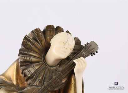 null GAZAN Joseph & CHIPARUS Demeter (XXème siècle)
La Sérénade de Pierrot
Bronze...