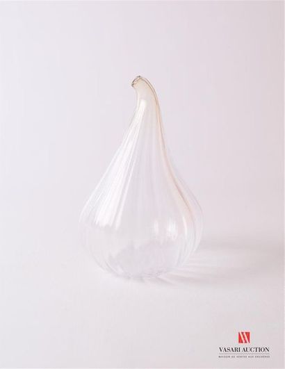 null SALVIATI
Vase soliflore modèle Drops en verre de forme piriforme orné de côtes,...