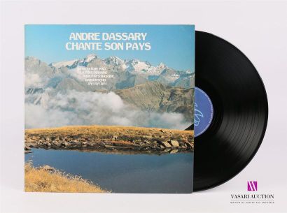 null ANDRE DASSARY - Chante son pays 
1 Disque 33T sous pochette cartonnée
Label...
