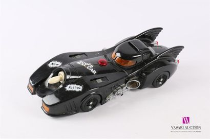 null Voiture de Batman en plastique noir - Réf 2210
Fabrication Taiwan 
Circa 1990
(petites...