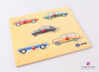 null SAAB
Puzzle en bois lithographié à cinq éléments
20,8 x 25 cm