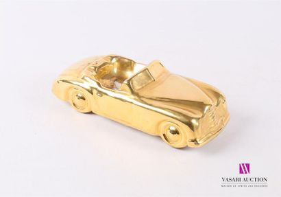 null Cendrier en porcelaine peinte doré figurant une Simca Sport décapotable
Années...