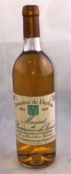 null 1 bouteille de MUSCAT DE BEAUMES-DE-VENISE. Domaine de Durban. 1994
Niveau bas...