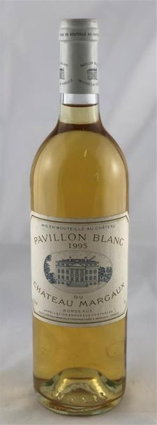 null 1 bouteille PAVILLON BLANC du CHATEAU MARGAUX 1995
Niveau légèrement bas 
