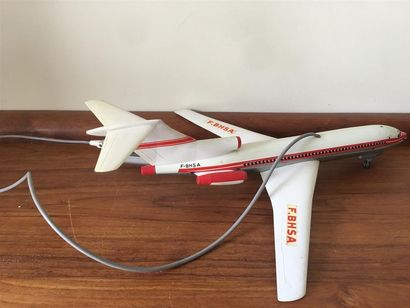 Avion jouet Boeing B 727 - 200 en tôle llithographiée...