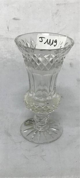null Vase de forme ballustre
En cristal de Lorraine 
H: 22 cm