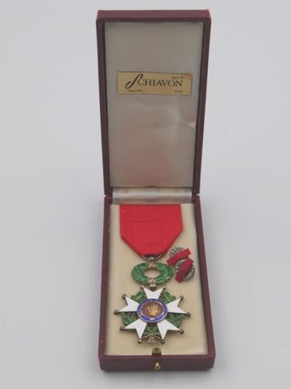 null Médaille Chevalier de la légion d'honneur avec deux noeuds de la maison René...