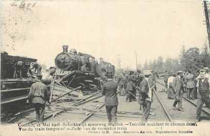 null 16 CARTES POSTALES BELGIQUE : Sélection. "2cp-Procession de Furnes : La Cour...