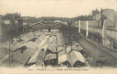 null 12 CARTES POSTALES LES MARCHES: Sélection Tours. "La Place de Beaume un jour...