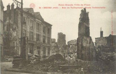 null 167 CARTES POSTALES MILITARIA : 1ère Guerre Mondiale - France. Majorité Ruines...