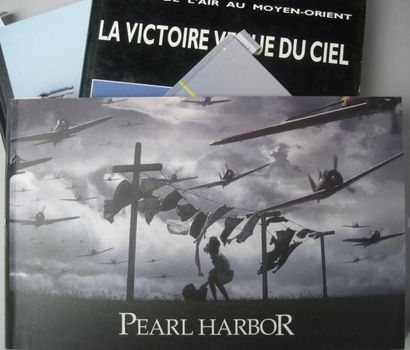 Livre (4). Aviation militaire. 1/ Les chasseurs...
