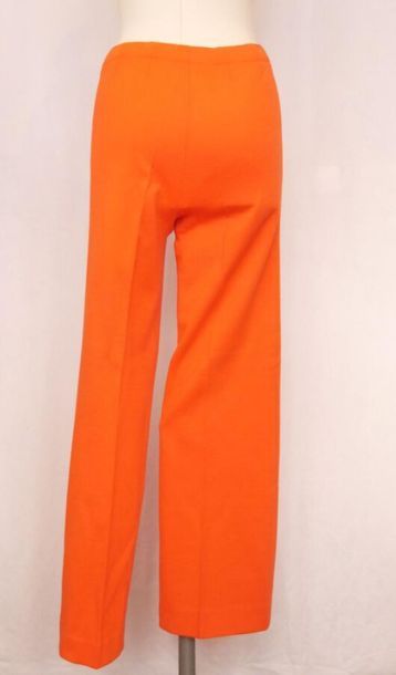 null AIR INTER 
Pantalon droit d'hiver d'hôtesse de couleur orange acidulé 
T42 

Très...