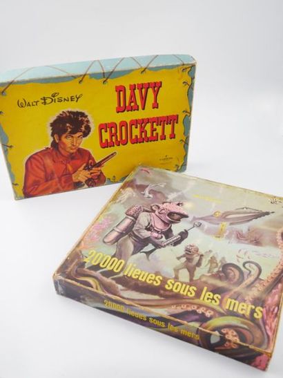  Deux jeux Walt Disney comprenant : - Davy Crockett comprenant dés, jeton, figurines,...