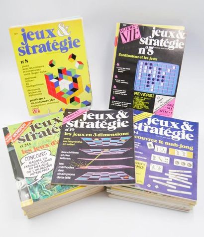 null Lot of three electronic strategy games:
- Station UFO MASTER BLASTER - Intelligence...