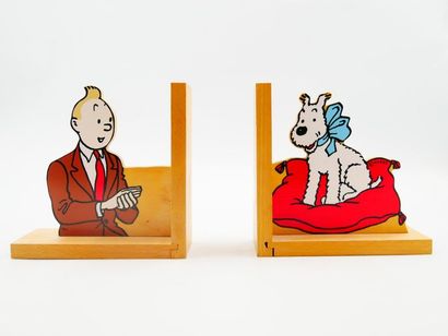 Pair of TINTIN bookends in wood painted by...
