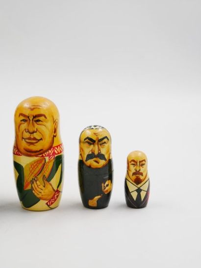 null Years 2000, 
A Russian nesting doll with several dolls representing politicians,...