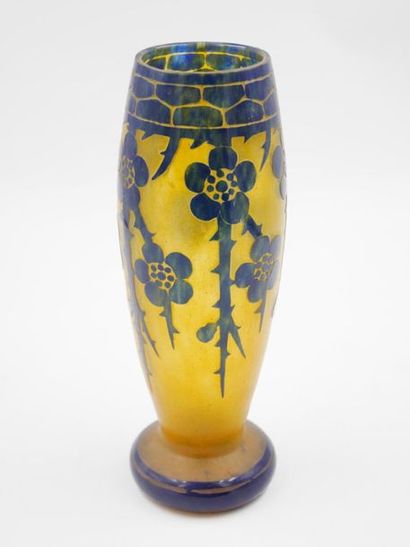 Vase en verre double couche jaune et marine...