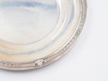 null 950 sterling silver round dish with laurel and flower friezes.
Goldsmith : Victor...