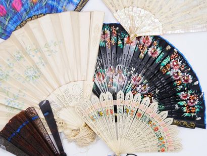 null Set of six fans including one in mother-of-pearl and lace. A brown tortoiseshell...