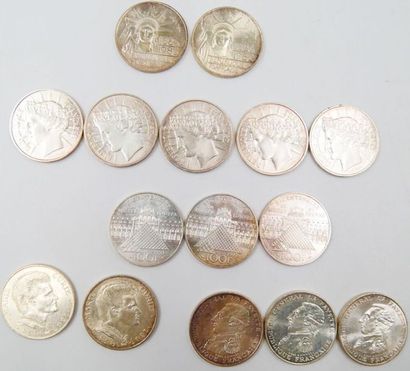 null 77 Monnaies Argent. France et Belgique. 
6-10 Francs Hercule. Poids : 150,17grs.
8-50...