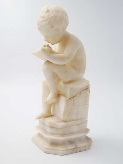null L'amour écrivain 
Groupe en marbre sculpté 
31 x 13 cm 

[Charge à l'adjudicataire...