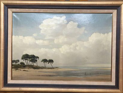 null P. DE CLAUSADE (1910-1976)
Les dunes en bord de mer 
Huile sur toile 
Signée...