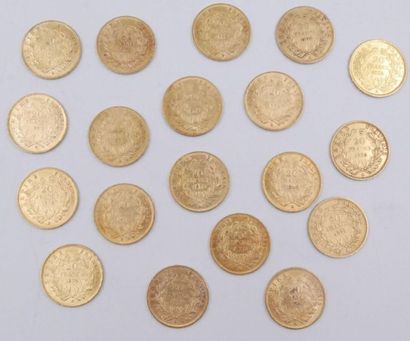 null 19 pièces de 20 Francs Or. Napoléon III, Tête non laurée.
1855 A, 1856 A, 1858...