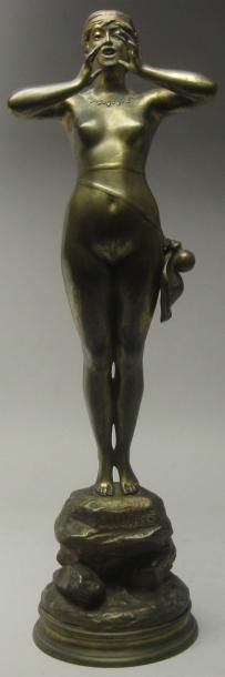 Alfred GREVIN (1827-1892) & BEER Ho! Hé! Femme criant. Bronze patiné. H: 53 cm.