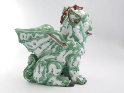 null Vase en forme de dragon assis en céramique verte nuagée blanc, crête et serres...