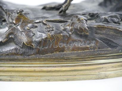 null Jules MOIGNIEZ (1835-1894) : 
Le faisan
Epreuve en bronze à patine brune, signée...