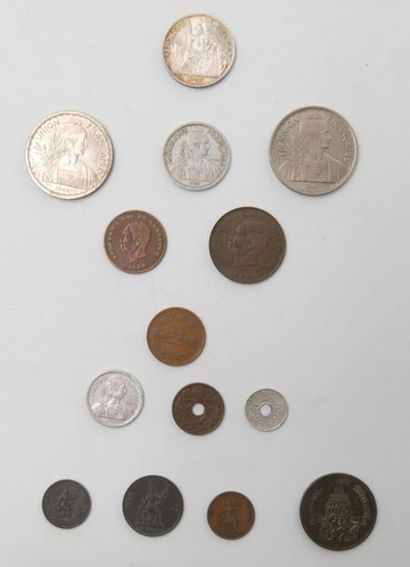 null 14 Monnaies Indochine, Cambodge. Argent et Divers Métaux.
Indochine Française...