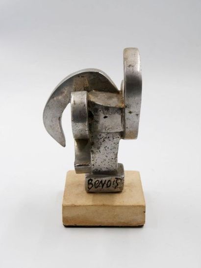 null Guy BENOIST (born 1931)
The three 9
Cast iron and stone base 
Signed on the...