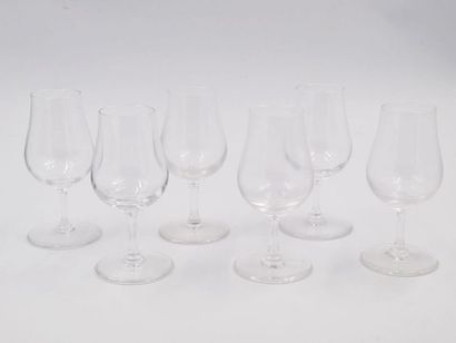 null Cristallerie SAINT LOUIS 
Six digestive glasses 
H.: 13 cm 