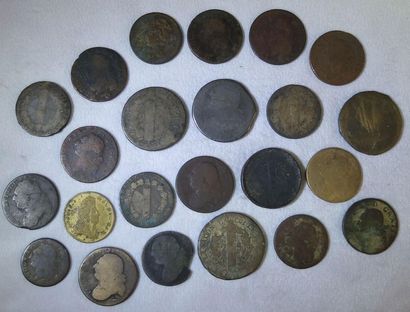 null Ensemble de 23 Monnaies Royales.
Louis XVI, 1780, 1787, 1791 et 2 en l'état.
Sol...