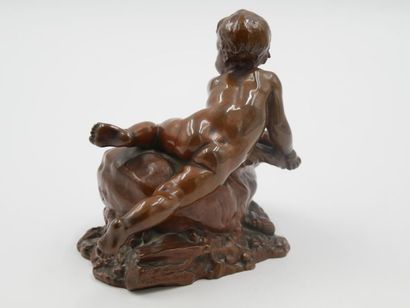 null Louis-Ernest BARRIAS (1841-1905) : 

The child with the shell and the crab

Bronze...