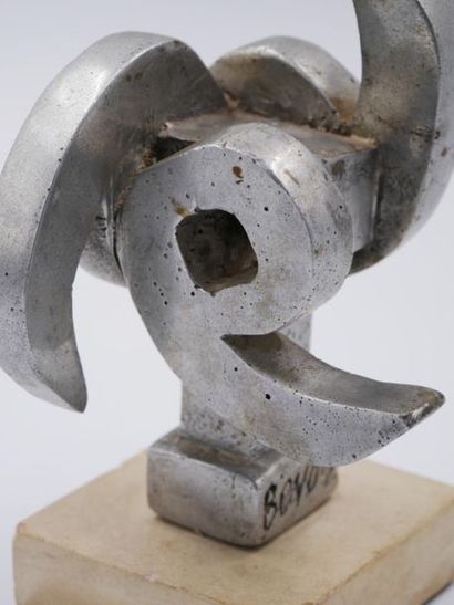 null Guy BENOIST (born in 1931)

The three 9s

Cast iron and stone base 

Signed...